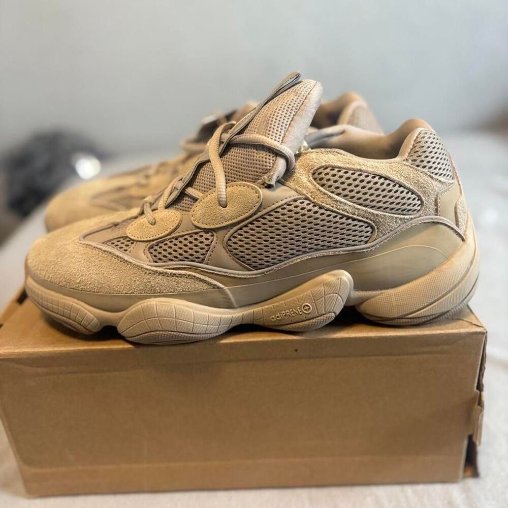 Yeezy Men's Cream and Tan Trainers